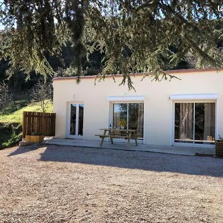 A La Ferme Apartment *